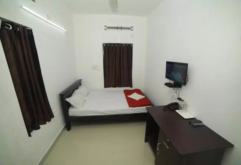 هتل Meghna Residency