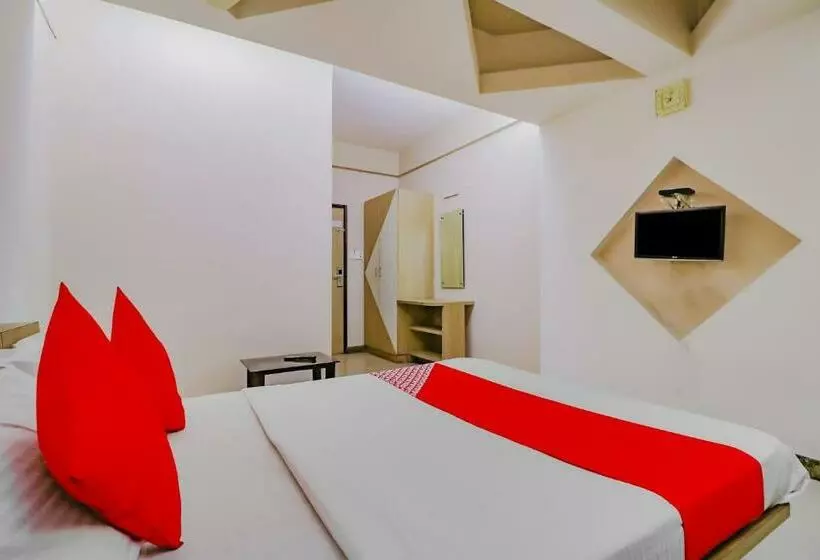 Hotelli Oyo 78939 Shambhavi Residency