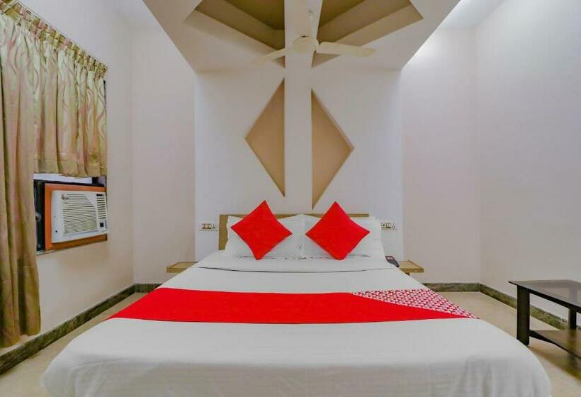Hotel Oyo 78939 Shambhavi Residency