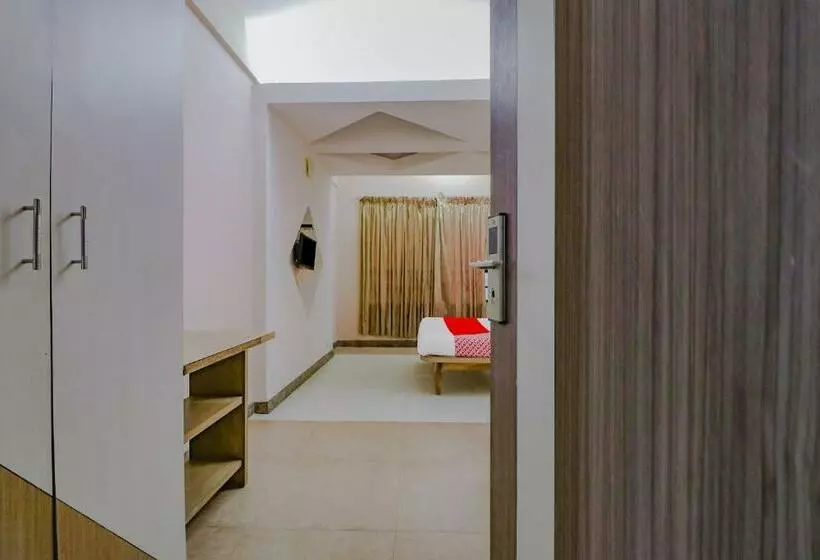 Hotelli Oyo 78939 Shambhavi Residency