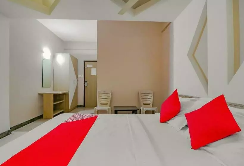 Hotelli Oyo 78939 Shambhavi Residency