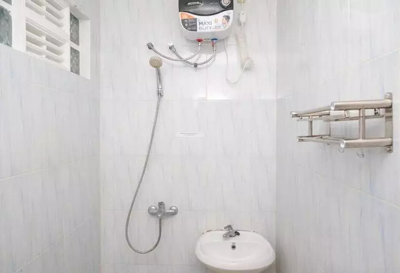 Hotelli Reddoorz Syariah At Griya Merbotan Demak