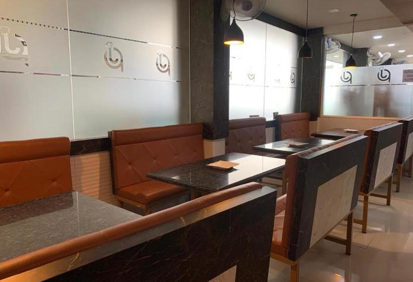 فندق The Porch Inn