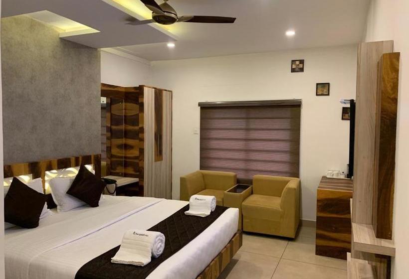 فندق The Porch Inn