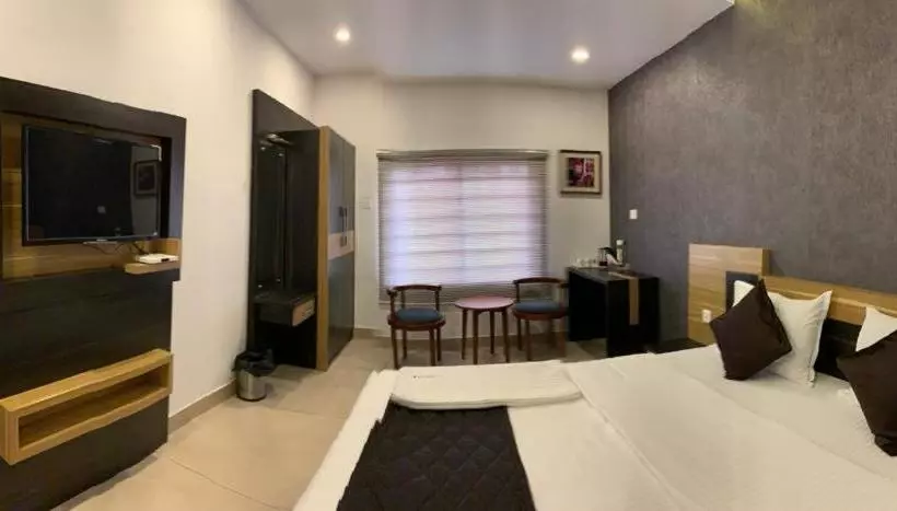 Hotelli The Porch Inn