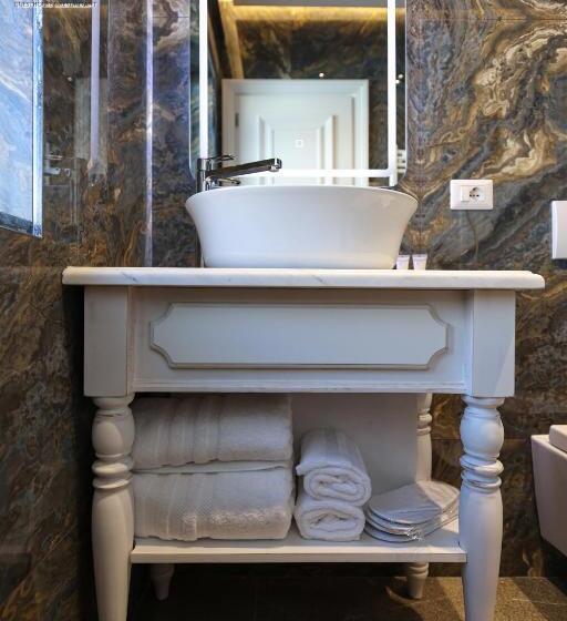 هتل Villa Domenico Korce