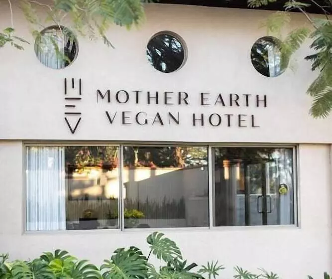 Mother Earth Luxury Boutique Hotel, Restaurant & Spa