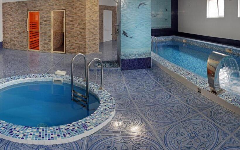 בית מלון כפרי алексік