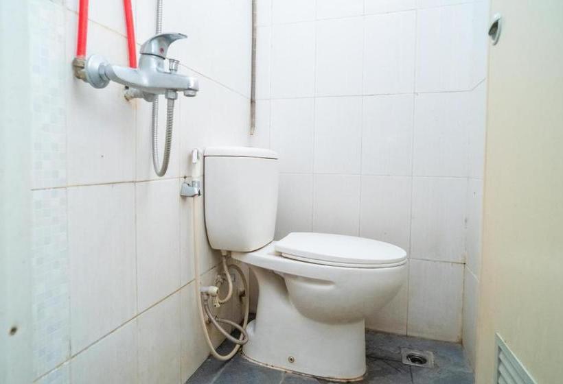 فندق 77 Guest House Serpong Mitra Reddoorz