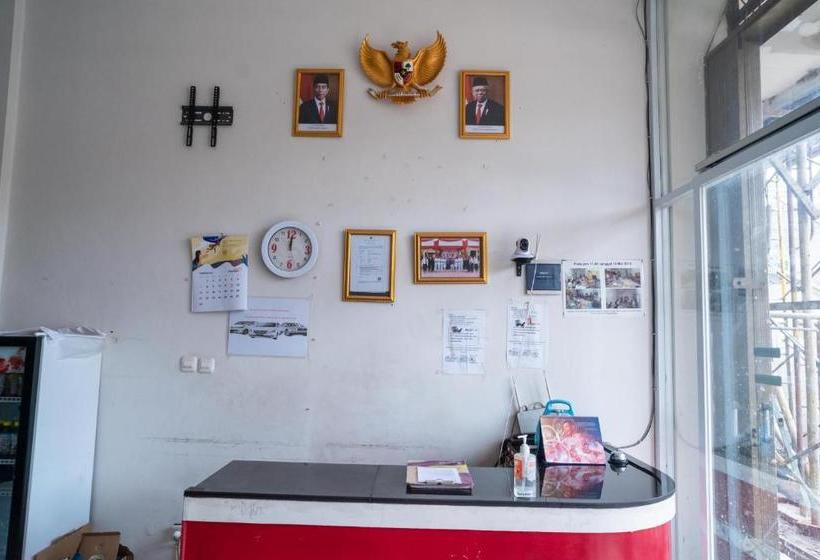 فندق 77 Guest House Serpong Mitra Reddoorz