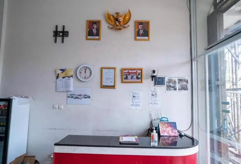 ホテル 77 Guest House Serpong Mitra Reddoorz