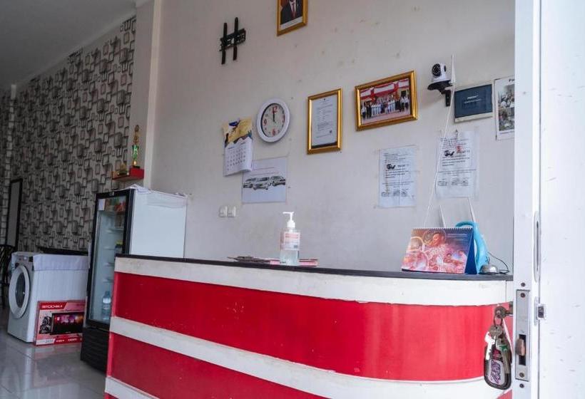 فندق 77 Guest House Serpong Mitra Reddoorz