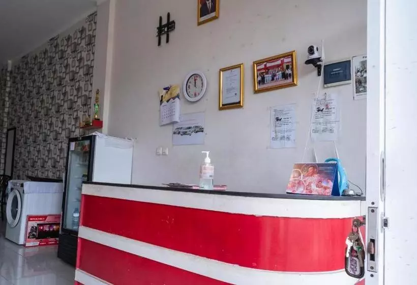 ホテル 77 Guest House Serpong Mitra Reddoorz