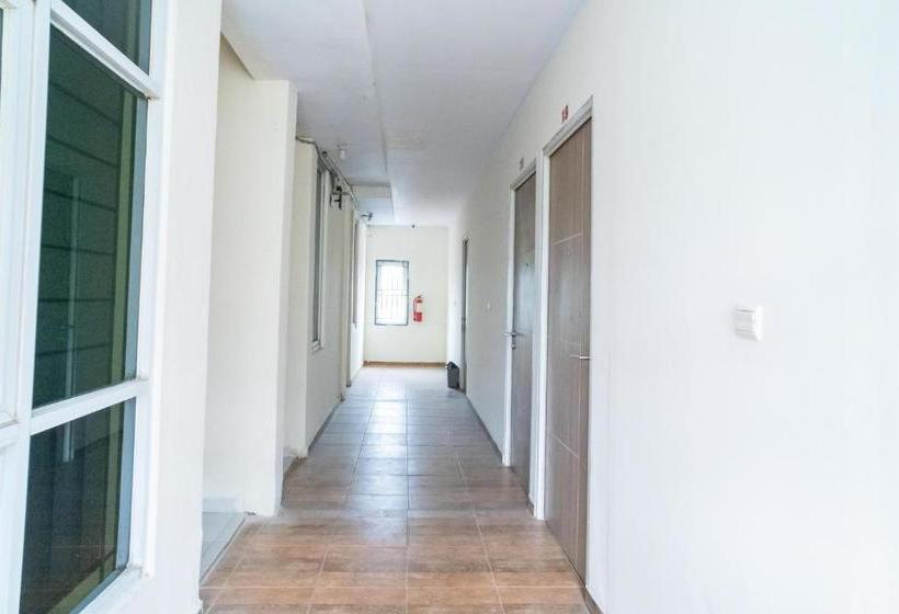 فندق 77 Guest House Serpong Mitra Reddoorz