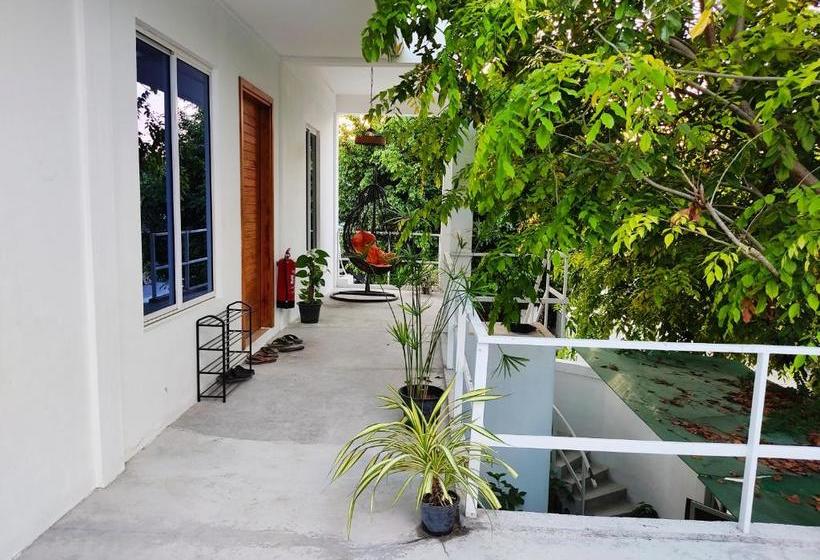 هتل La Isla Bonita Maldives