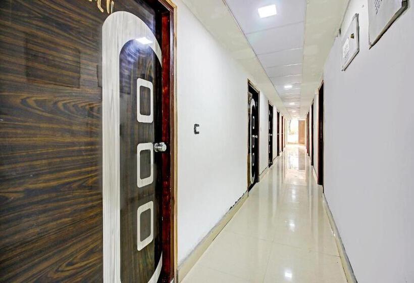 酒店 O Adhin Residency