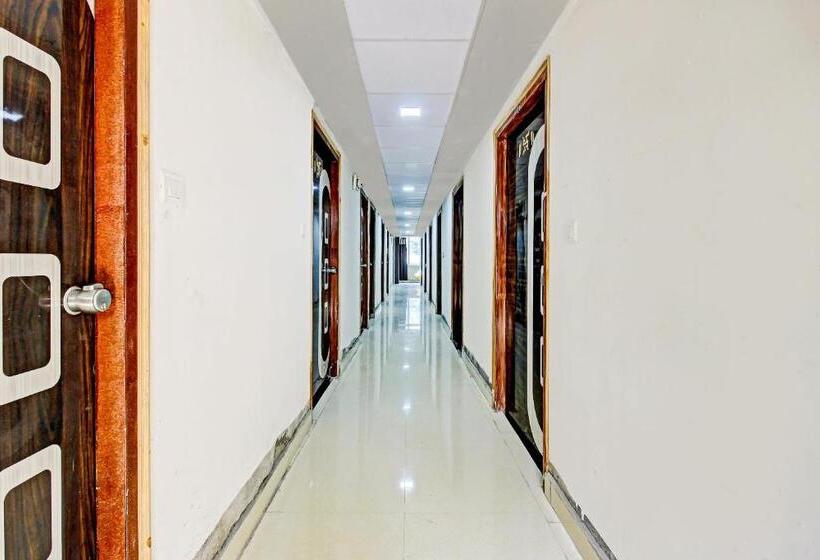 酒店 O Adhin Residency