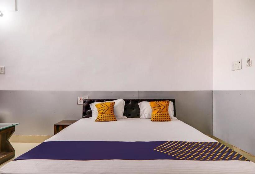 בית מלון כפרי Spot On 808342  Pratima And Banquet Hall