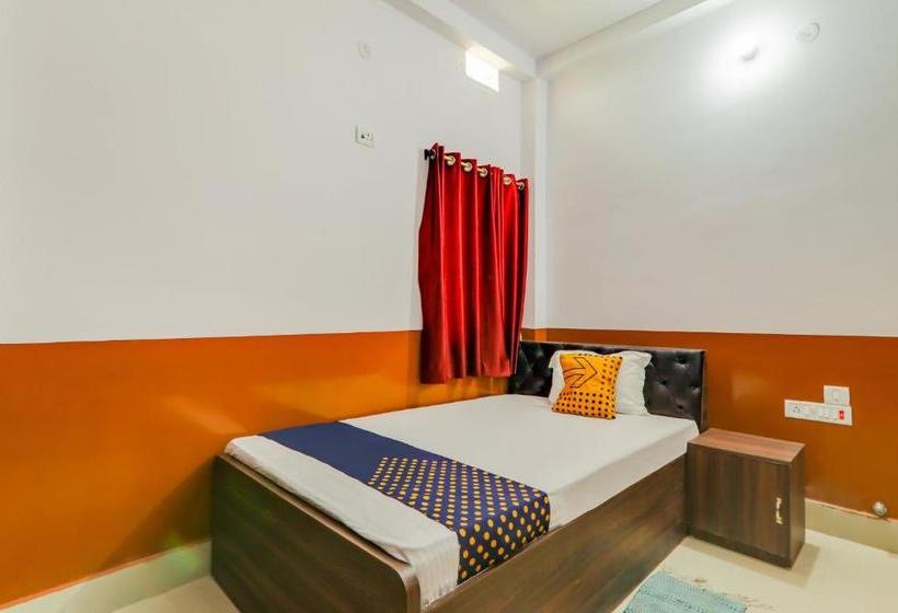 בית מלון כפרי Spot On 808342  Pratima And Banquet Hall