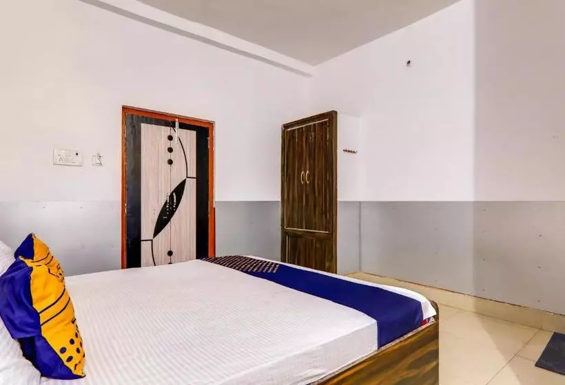 Hotelli Spot On 808342  Pratima And Banquet Hall