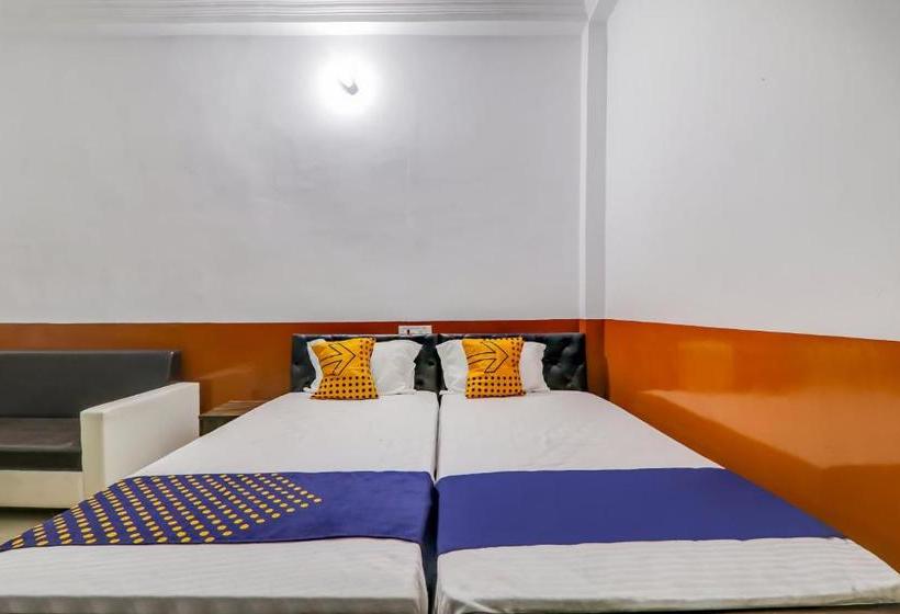 בית מלון כפרי Spot On 808342  Pratima And Banquet Hall