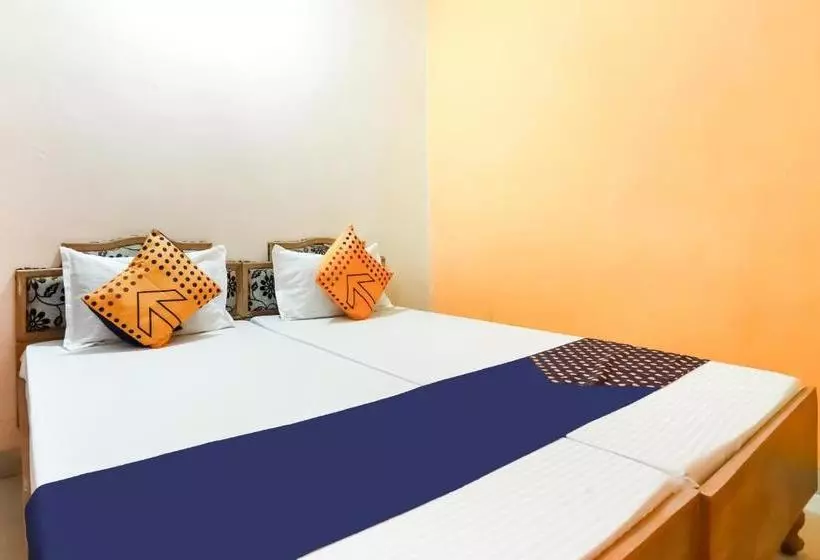Hotelli Spot On 77881 Kasturi Sai Darbar