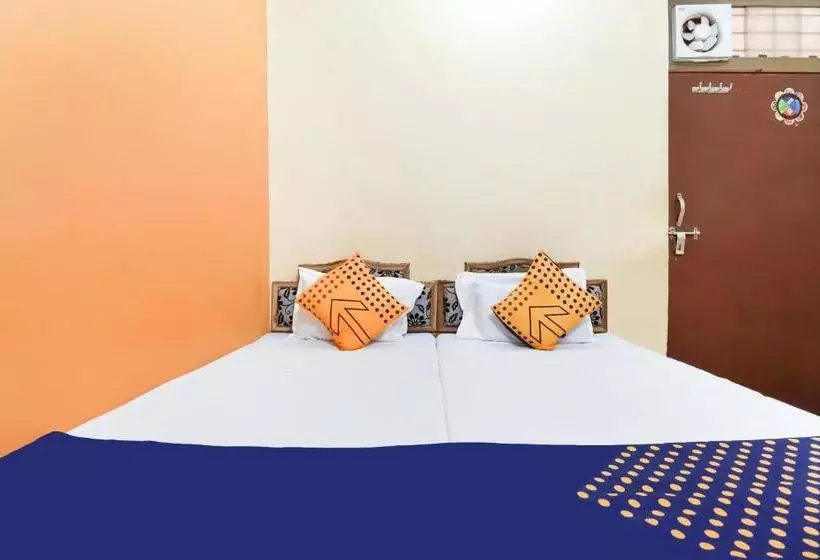 Hotelli Spot On 77881 Kasturi Sai Darbar
