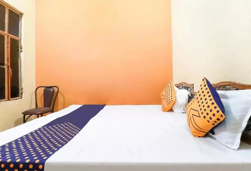 Hotelli Spot On 77881 Kasturi Sai Darbar