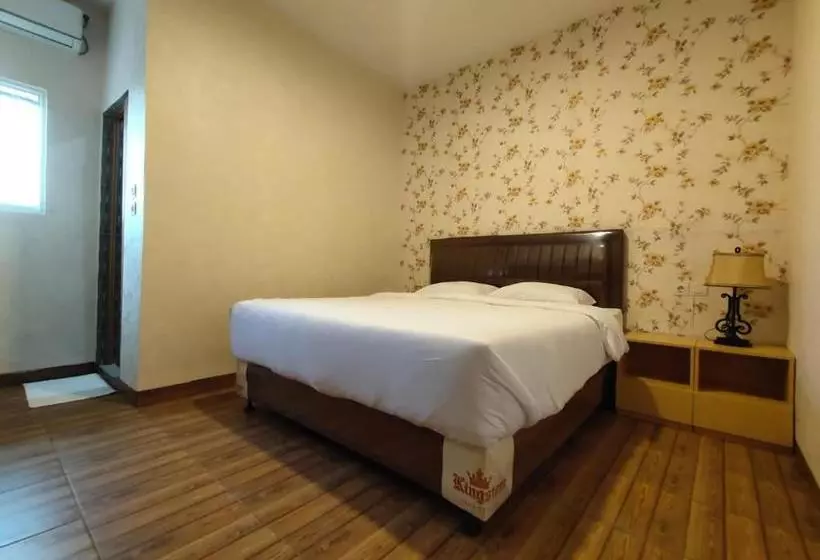 ホテル The Gior Inn