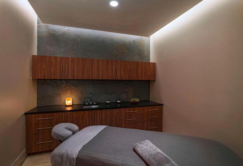 هتل Thompson San Antonio Riverwalk, By Hyatt