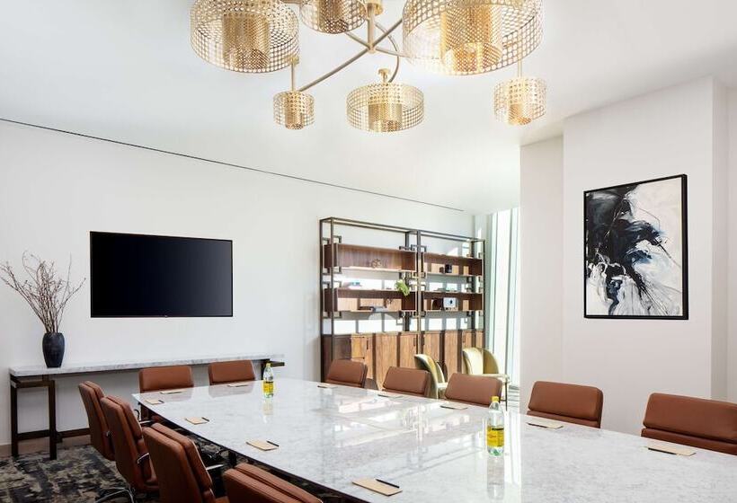 هتل Thompson San Antonio Riverwalk, By Hyatt