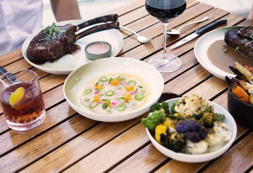 هتل Thompson San Antonio Riverwalk, By Hyatt