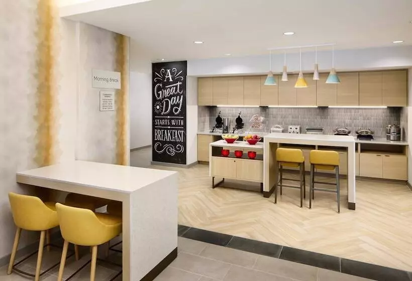 Hotelli Towneplace Suites By Marriott Plant City