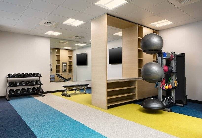 فندق Towneplace Suites By Marriott Plant City