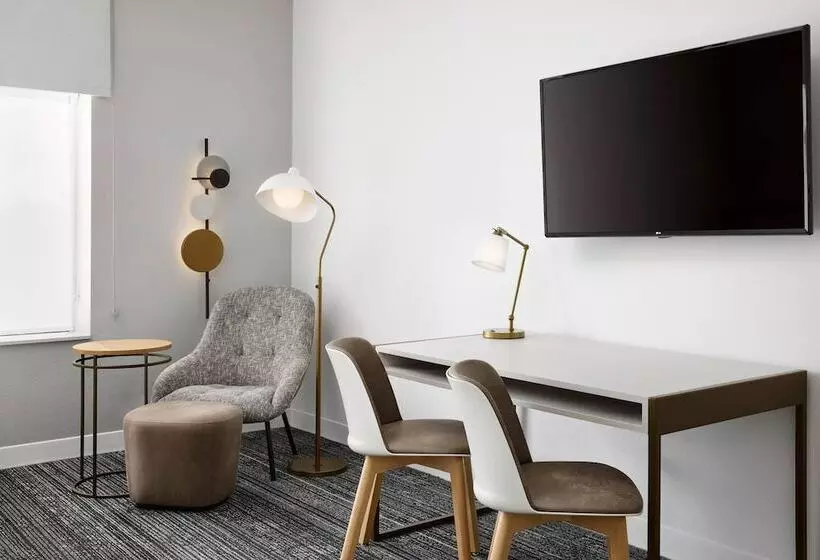 Hotelli Towneplace Suites By Marriott Plant City