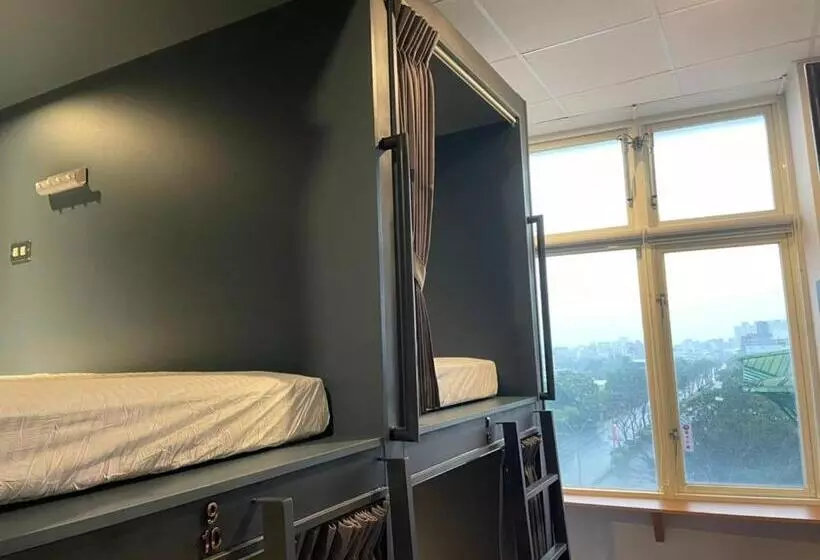 One Night Hostel
