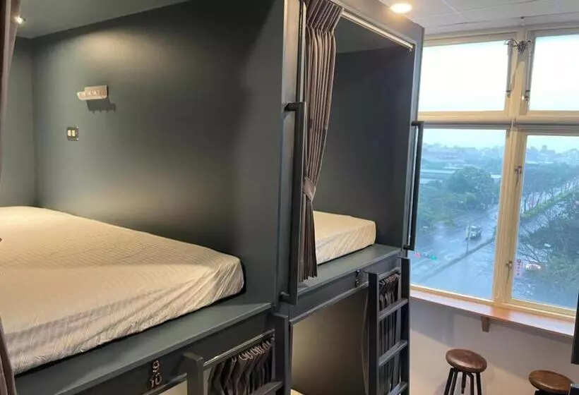 One Night Hostel