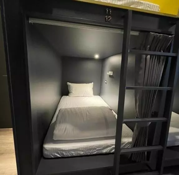 One Night Hostel
