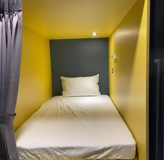 One Night Hostel
