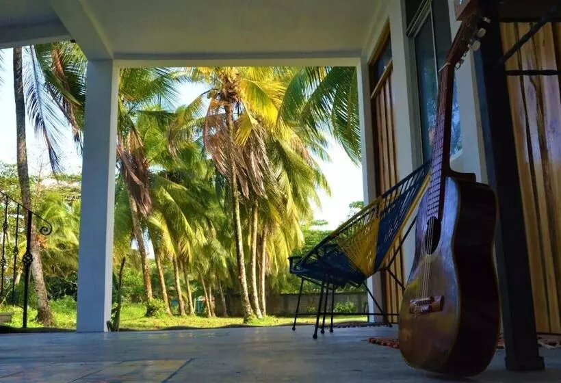 Majatalo Pura Natura Beachfront Tortuguero