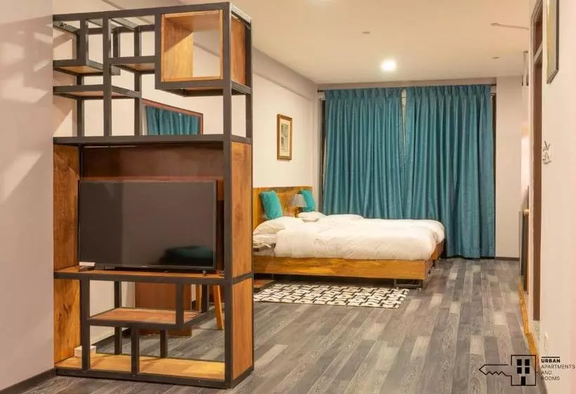Urban Apartments And Rooms
