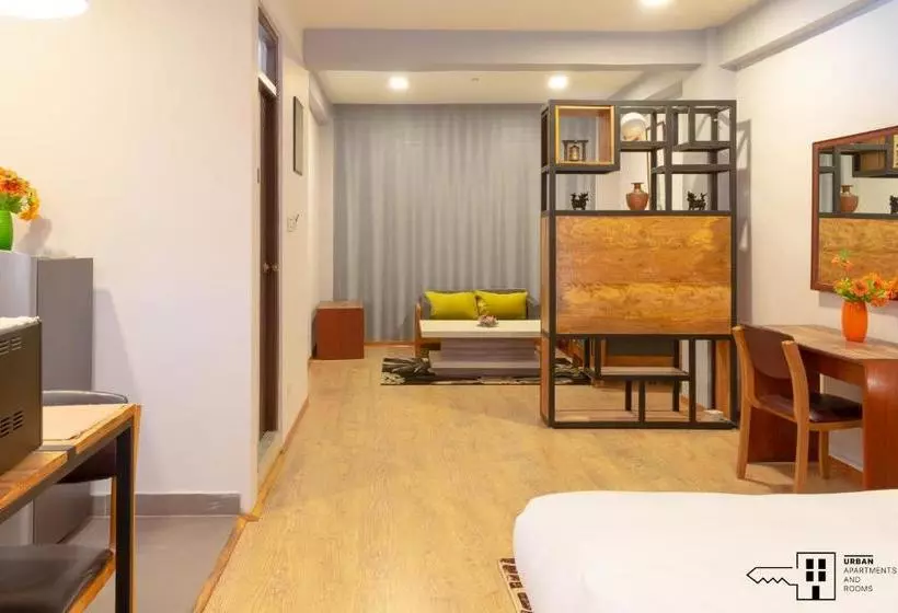 Urban Apartments And Rooms