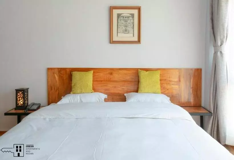 Urban Apartments And Rooms