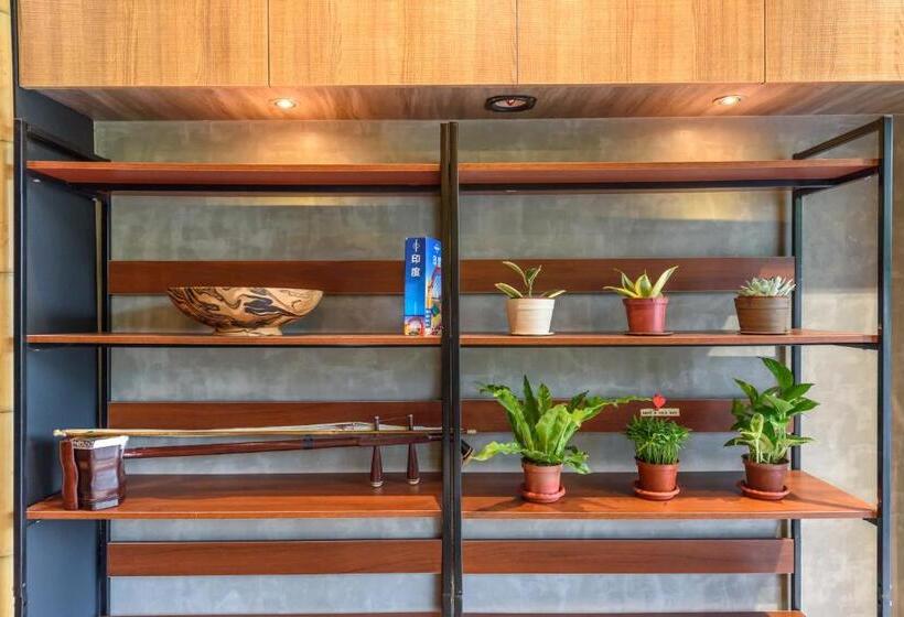 山多香青年民宿 Santhosham Hostel