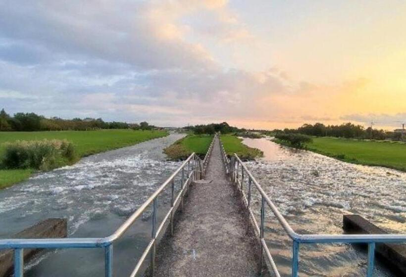 山多香青年民宿 Santhosham Hostel