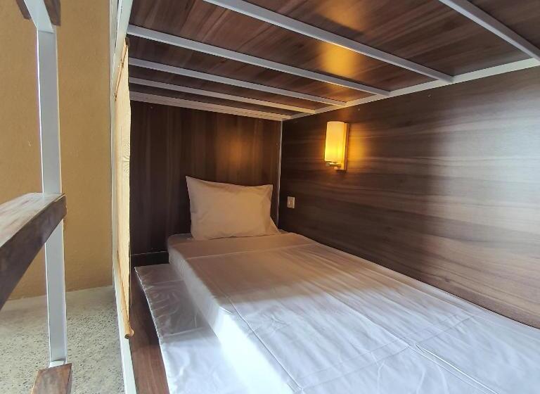 هتل Cagina Boutique Hostel