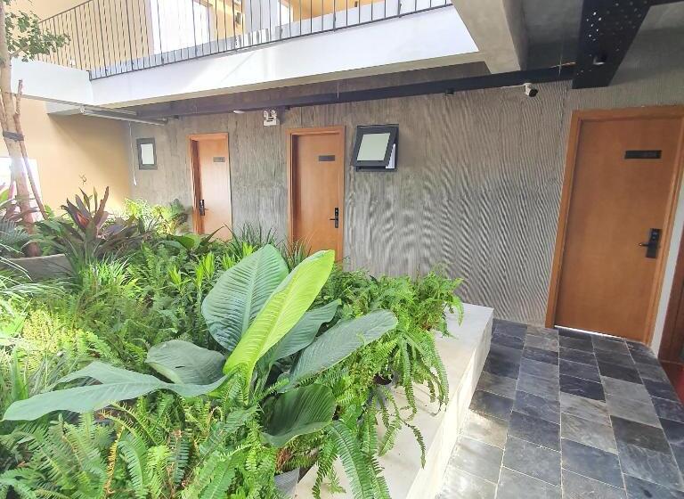 هتل Cagina Boutique Hostel