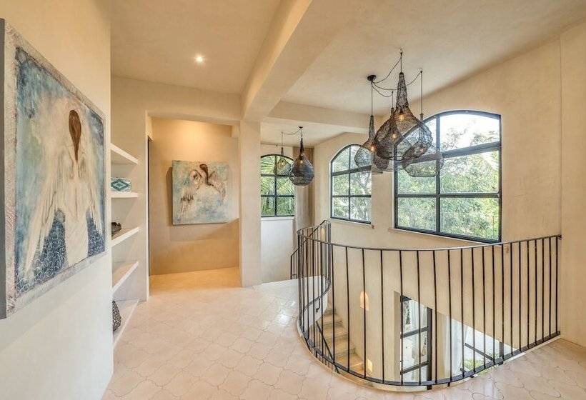 فندق Lola By Coco B Isla