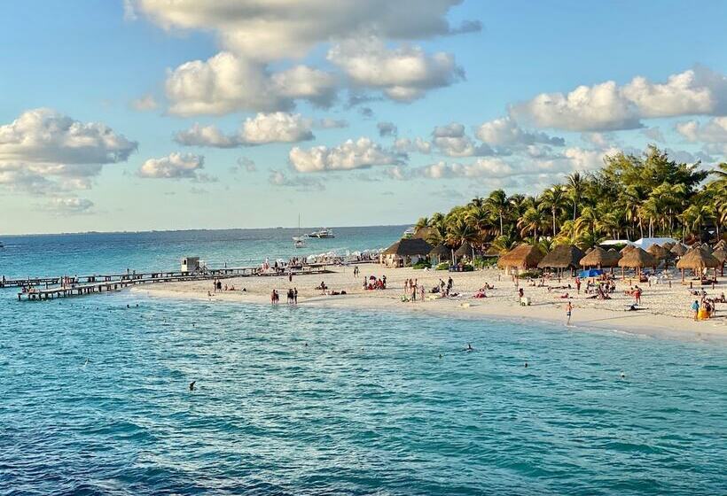 فندق Lola By Coco B Isla