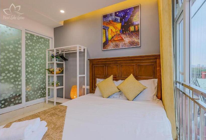 هتل The Lakeview  West Lake Lotus Apartments